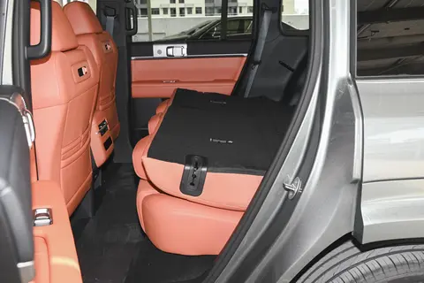 比亚迪又上狠活,新车科技大空间,买得钛对了!-3