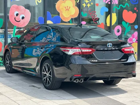 13万多拿下省油王？22年上牌丰田凯美瑞双擎值不值？-3