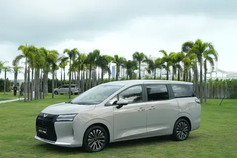 五菱星光730，能重塑，国民MPV市场格局吗。-3