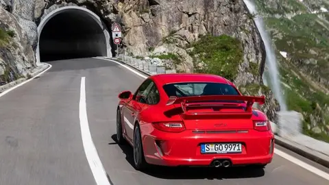 保时捷申请“隧道模式”专利 可一键切换激情_静谧模式-3