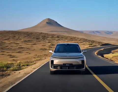 理想崩盘!L系列史上最大降价,李想迎来最冷冬天-3