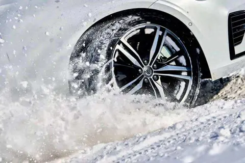 胎压报警频发，橡胶变硬抓地差，生死只在一脚刹车间-3