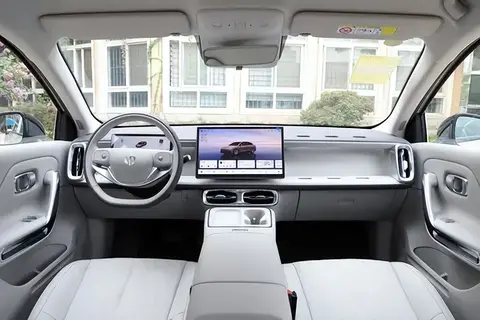 一个月卖出12652台！65秒破百+宁德电池+终身质保，这车有点东西-3