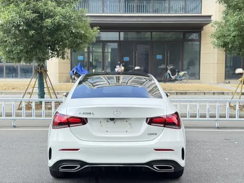 13万拿下白色奔驰A200L，圆你豪华品牌梦！-3