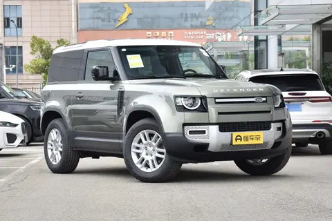 硬派越野车的现代蜕变:路虎卫士如何平衡传承与创新-3