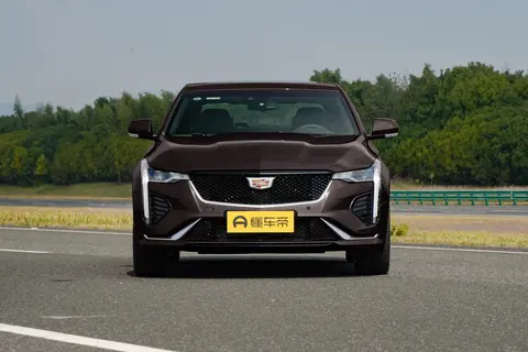 2023款凯迪拉克CT4：车型配置对比与选买建议-3