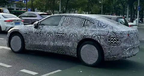 大众的下一款电动轿车看起来与您预期的完全不同-3