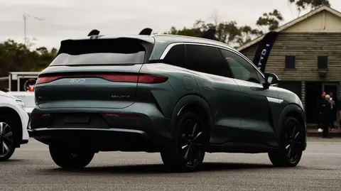 比亚迪唐L更名海狮8将在澳洲上市 比汉兰达更大更便宜-1