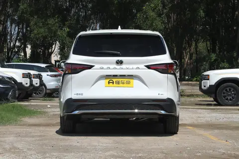 2026款丰田格瑞维亚怎么选？综合对比之后有答案了！-1