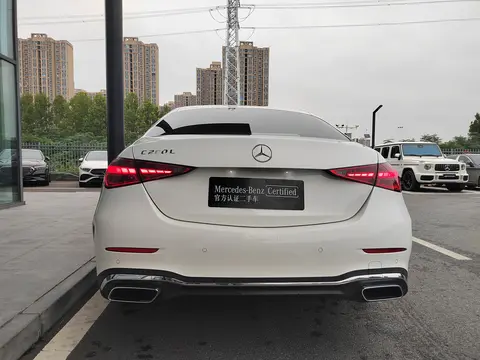 19万多，23年底准新奔驰C级，一手车代步优选？-3