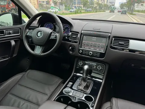 18万多拿下大众途锐，体验德系SUV的沉稳大气-3