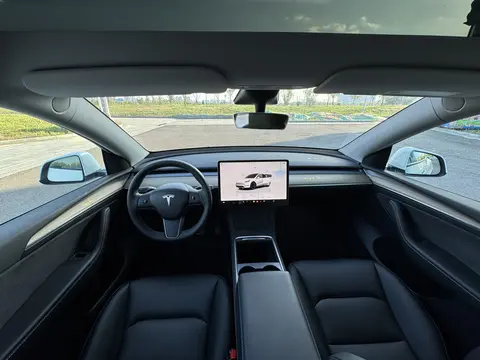 17万多入手准新特斯拉Model Y，都市代步优选-3