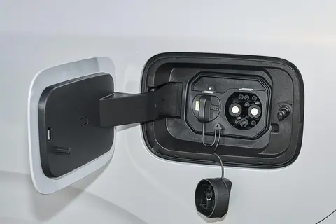 累计订单破万！一车3动力，好坐又好开，侧滑门+独悬，768万能买-1