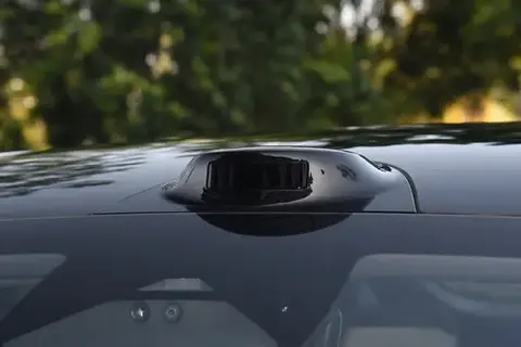 800V+激光雷达+前后排通风加热按摩,这款新车能否成功?-2