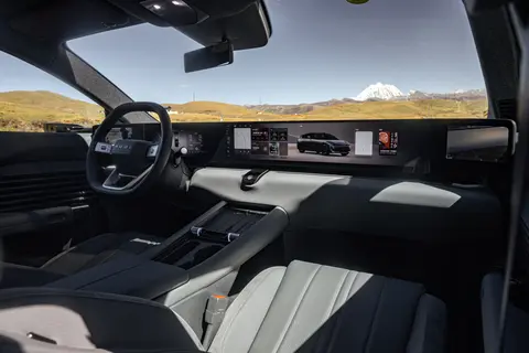 奥迪 E5 Sportback往返860公里看雪山，不旅行还叫什么奥迪旅行车-1