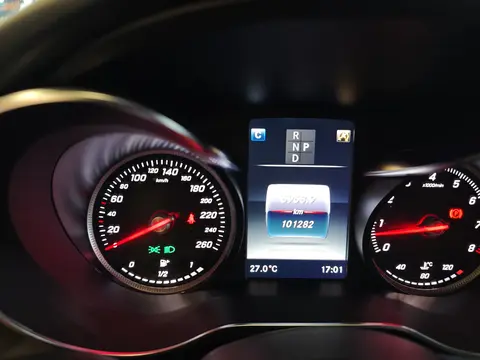 2019年上牌奔驰C200，10万公里，11万多拿下香不香？-3