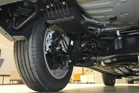 月均销量15万台，968万起售的燃油SUV，卡罗拉锐放为何这么火？-3