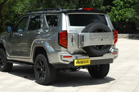 新款坦克400上市，硬派SUV市场的多元选择-1