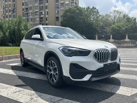 20T宝马X1家用代步香不香？2年准新车落地打骨折！-2