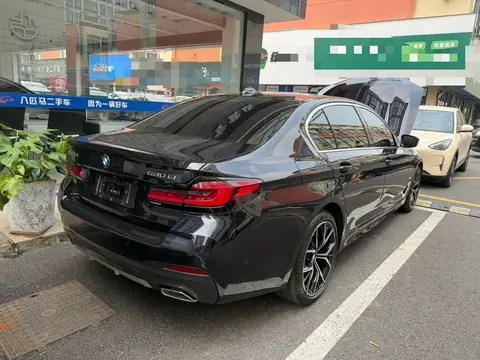 30多万拿下准新宝马5系，行政座驾也能兼顾运动-1