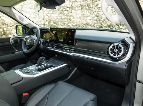 又一国产硬派SUV，最小离地间隙224mm，升级智驾座舱，2498万起-3