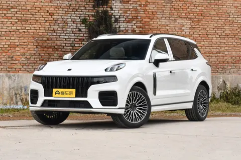 搭载沃尔沃同款T5发动机,标配FYRA全时四驱,领克09购车手册-3