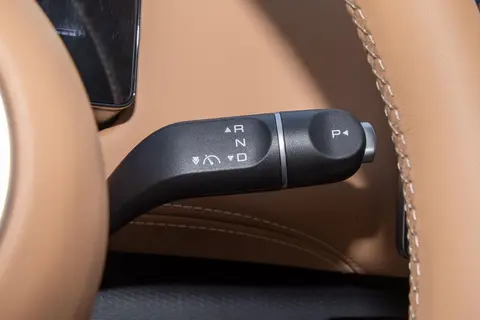 五菱星光730 PHEV体验记:螺蛳壳里做道场,家用MPV选它?-3