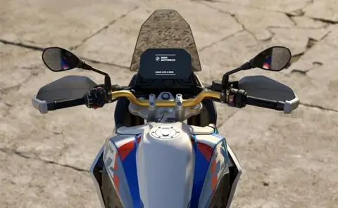 63万起！宝马“小水鸟”F450GS上市，智能离合，新手老手都能玩-1