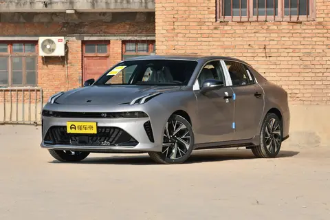 限时售价1038万起，操控、动力、智能都有提升，值得选吗？-2