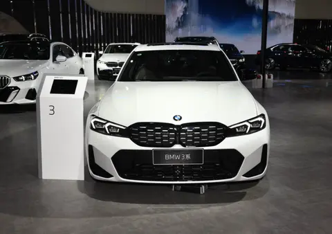 奥迪、奔驰十月销量环比下跌，宝马汽车环比小幅增长-2