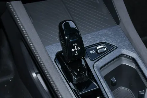 通勤代步好选择 第三代领克 03 燃油性价比试驾-3